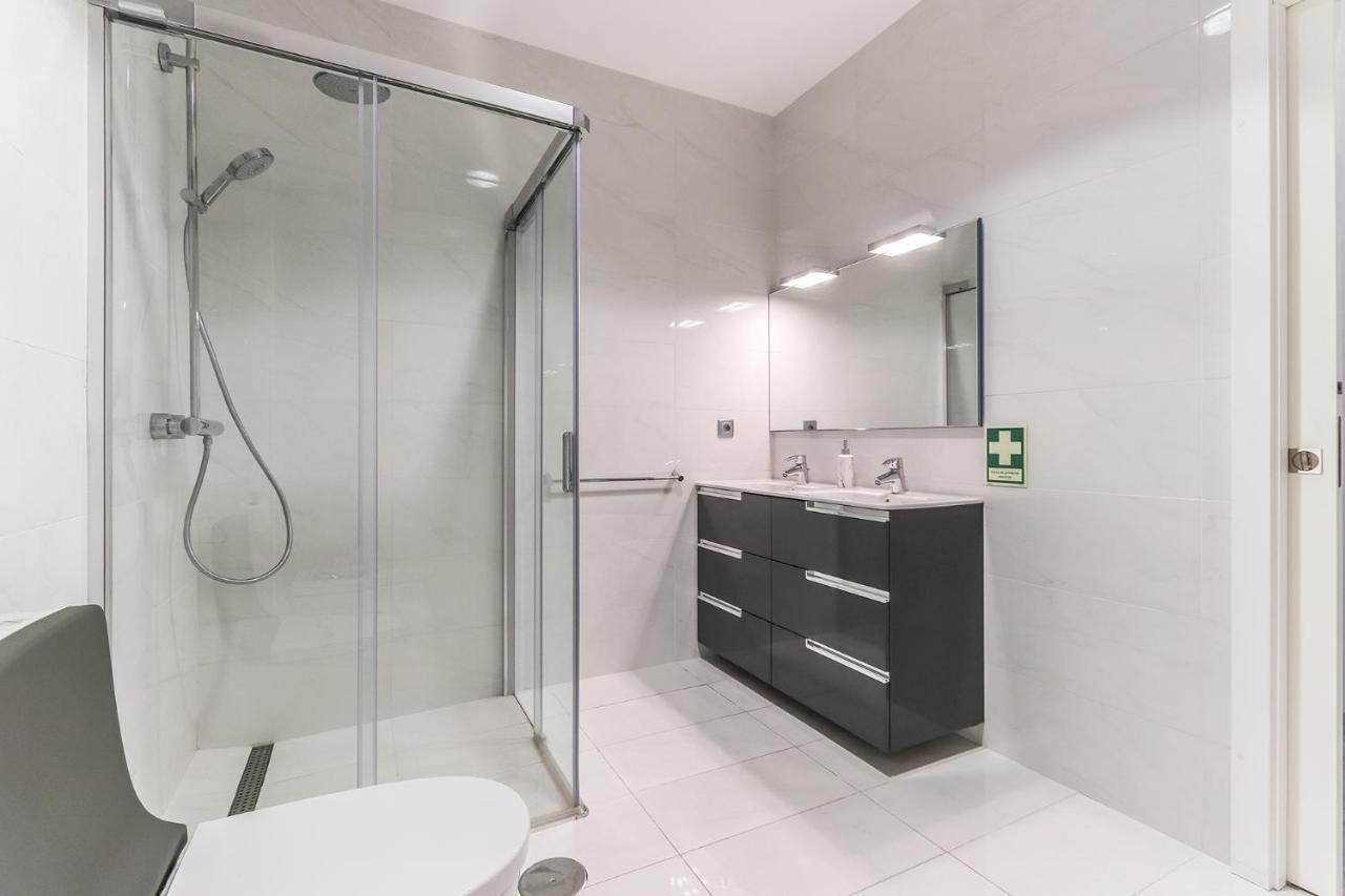 Vita Portucale ! Moscavide Family Apartment Lissabon Exterior foto