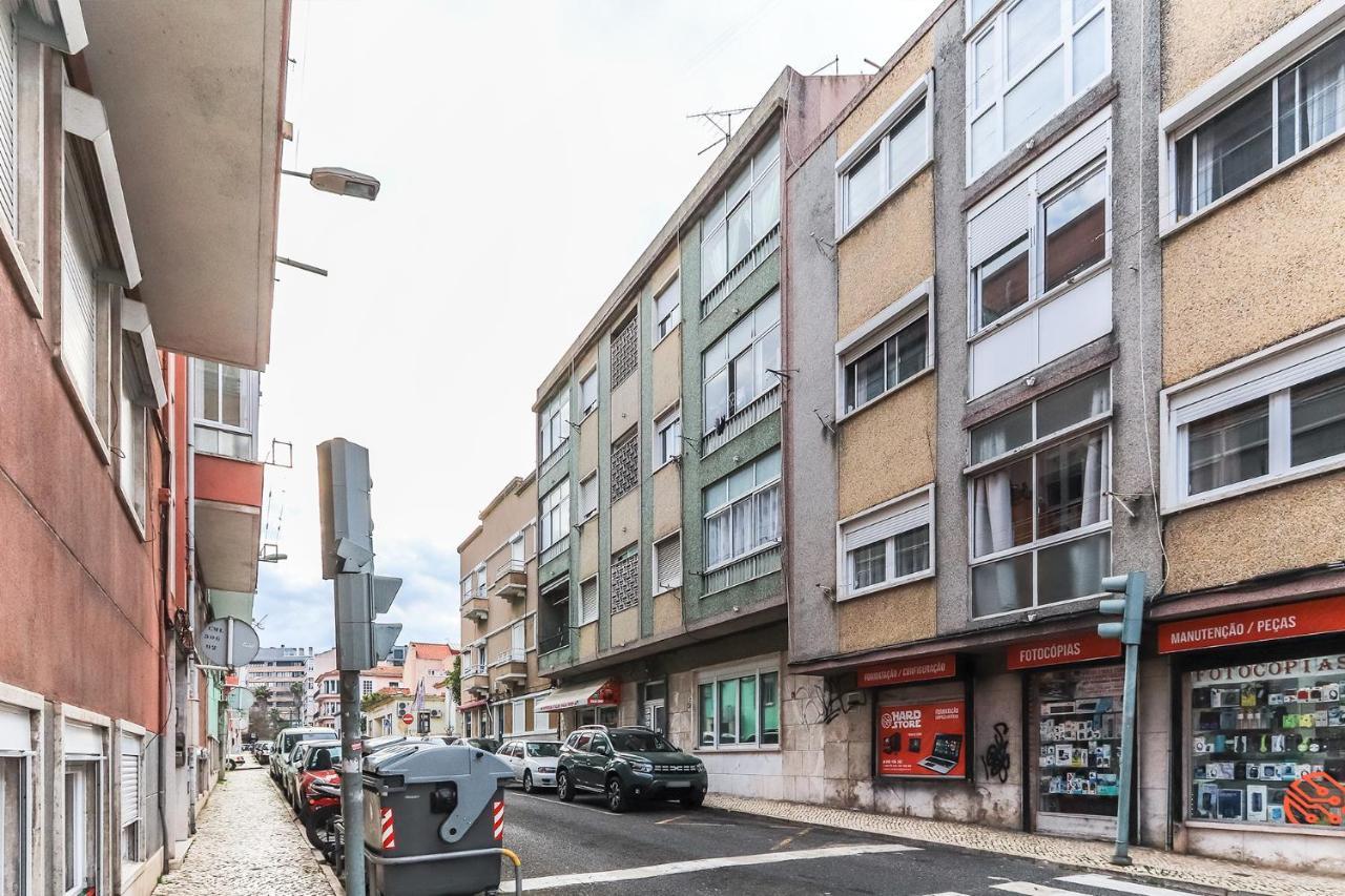 Vita Portucale ! Moscavide Family Apartment Lissabon Exterior foto